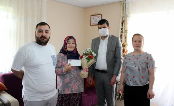 Eflani Kaymakamı Şenkon'dan şehit annelerine 