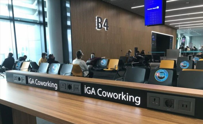 İstanbul Havalimanı'nda yolculara sunulan şarj ünitesi sayısı artırıldı