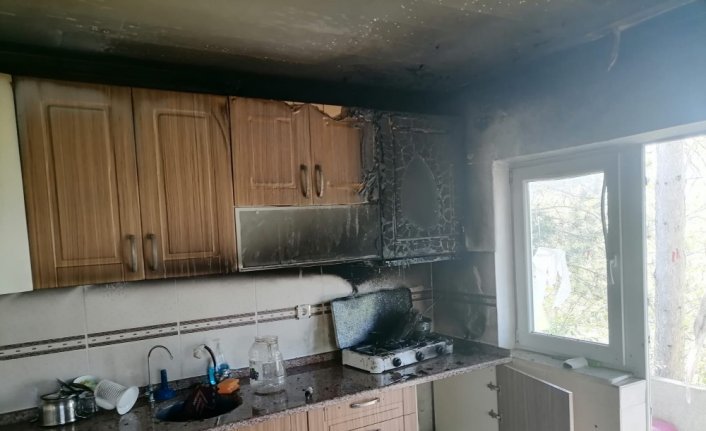 Merzifon'da ocağın üstündeki unutulan tencere yangın çıkardı