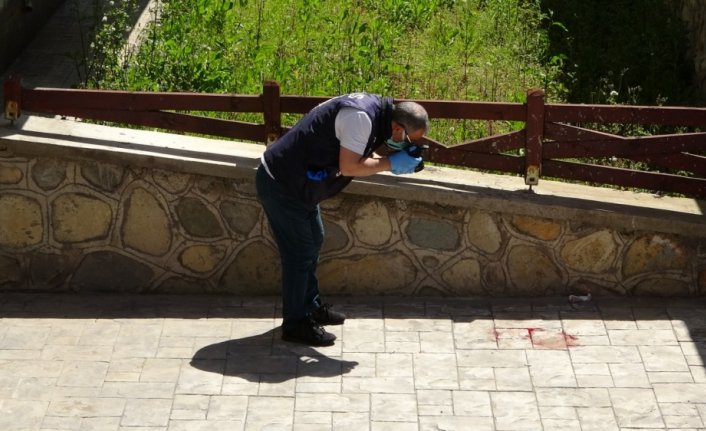 Ordu'da kameriye çatısından düşen kişi ağır yaralandı