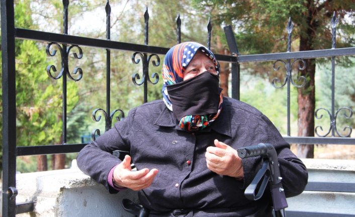 Solingen faciasında hayatını kaybedenler, Amasya'daki kabirleri başında anıldı