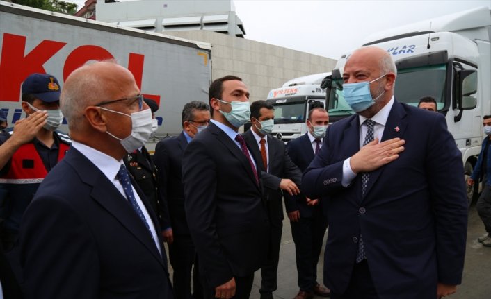 Ticaret Bakan Yardımcısı Turagay, Sarp Sınır Kapısı'nda incelemelerde bulundu