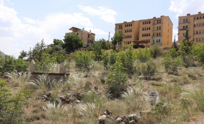 Yusufeli'nde baraj suları altında kalacak mezarlar taşınacak