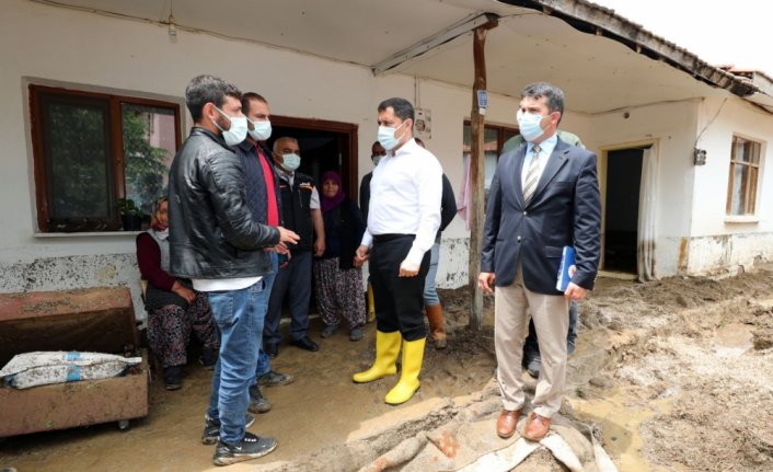 Amasya'da dolu ve sağanak etkili oldu
