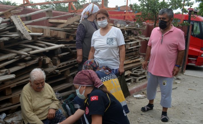 Amasya'da itfaiye yangın çıkan evde bulunan kedi yavrularını kurtardı