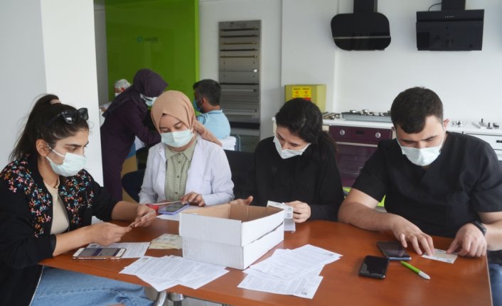 Amasya'da OSB çalışanları mobil ekipler tarafından aşılanıyor