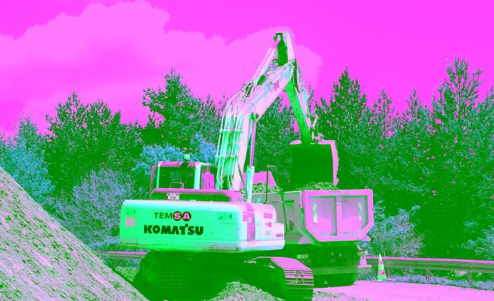 Arkut Dağı Kayak Merkezi yolunda bakım ve genişletme çalışması başlatıldı