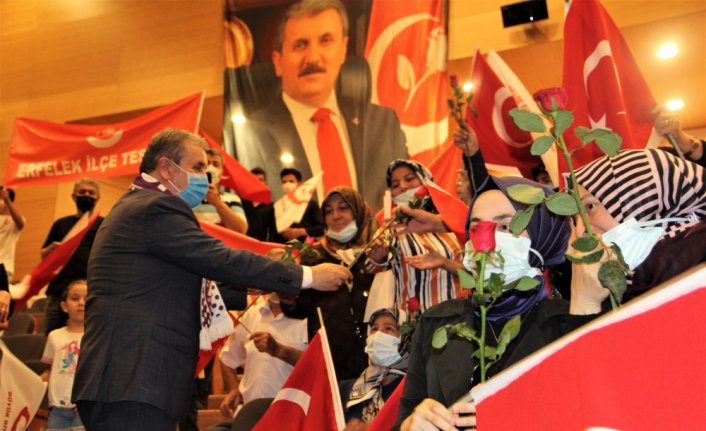 BBP Genel Başkanı Destici, partisinin Sinop il kongresinde konuştu: