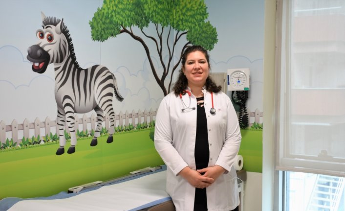 Bebekteki göbek fıtığı doku hasarına neden olabilir