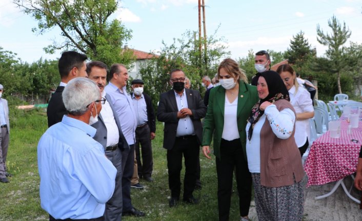 CHP Samsun Milletvekili Hancıoğlu ve Atakum Belediye Başkanı Deveci'den genç muhtara ziyaret