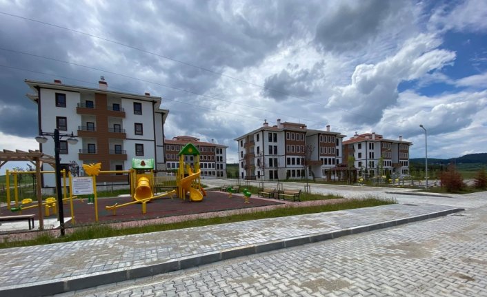 Eflani'de TOKİ konutları 14 Haziran'dan itibaren hak sahiplerine teslim edilecek