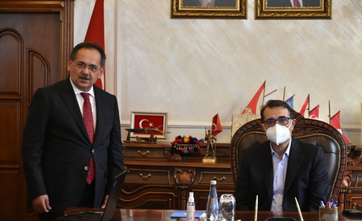 Enerji ve Tabii Kaynaklar Bakanı Fatih Dönmez, Samsun Büyükşehir Belediyesini ziyaret etti
