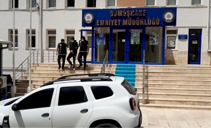 Gümüşhane'de 1,5 kilogram bonzai ile çeşitli miktarlarda uyuşturucu madde ele geçirildi