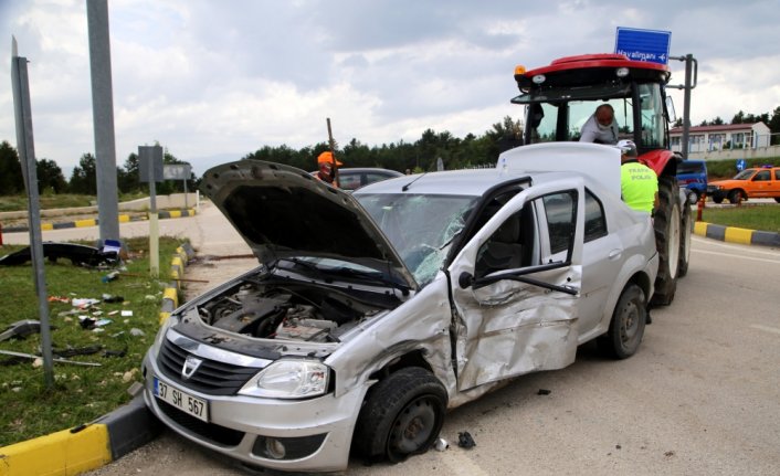 Kastamonu'da otomobille cip çarpıştı: 4 yaralı