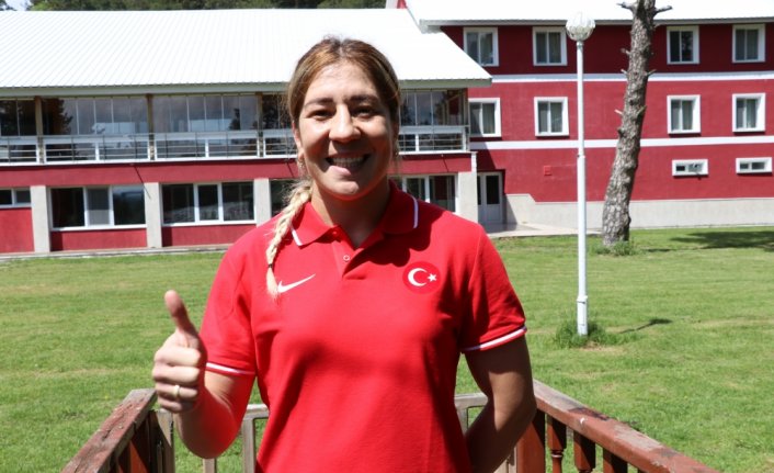 Milli güreşçi Yasemin Adar, olimpiyatlar için Bolu'da güç depoluyor