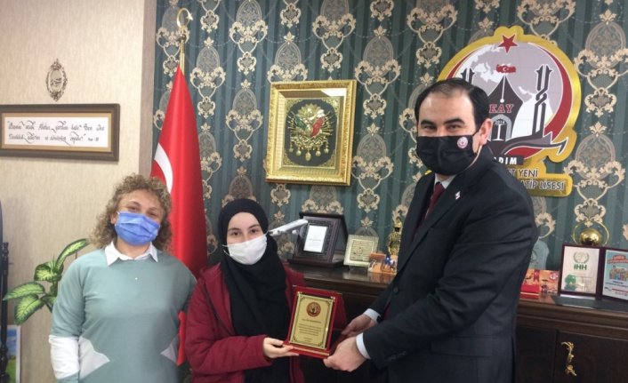 Samsun Emine Ahmet Yeni Kız Anadolu İmam Hatip Lisesi, iki farklı alanda Türkiye ikincisi oldu
