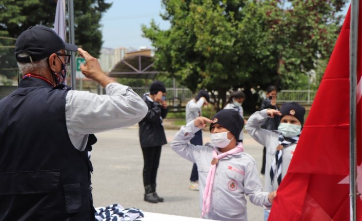 Samsun'da eğitimlerini tamamlayan 13 aday izci yemin etti