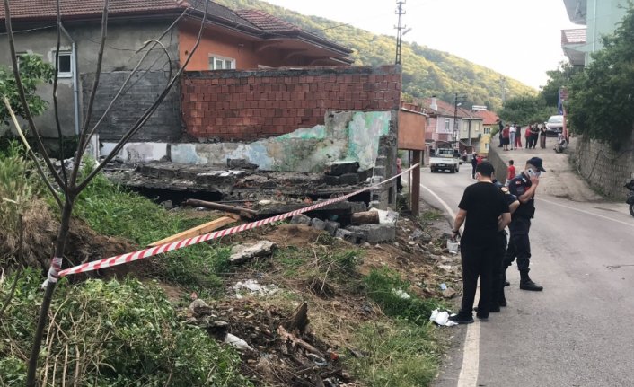 Zonguldak'ta yıkılan duvarın altında kalan kişi hayatını kaybetti