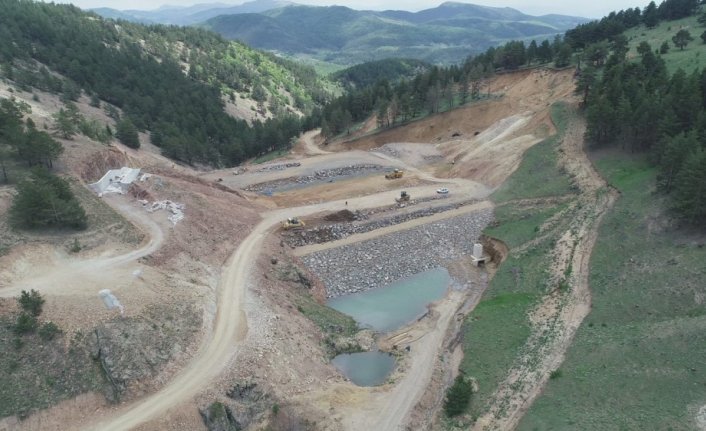 Gümüşhane'de inşa edilen Çevrepınar Göleti, ekonomiye yılda 1,5 milyon lira katkı sağlayacak
