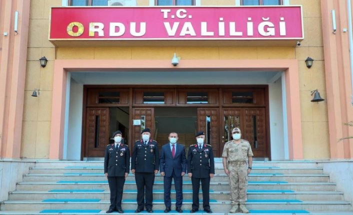 Jandarma Genel Komutanı Orgeneral Çetin, Ordu'da şehit aileleriyle buluştu