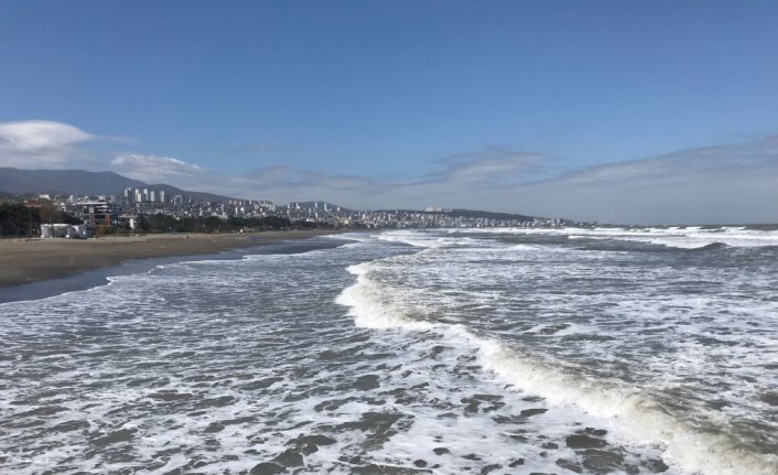 Karadeniz'de yüzenlere 