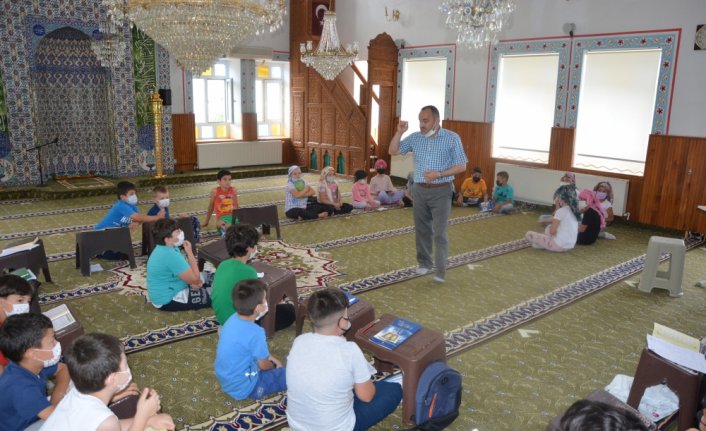Kastamonu'da Kur'an kursuna giden çocuklar için ücretsiz 