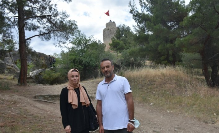 Tarihi Boyabat Kalesi'nde ziyaretçi yoğunluğu oluştu