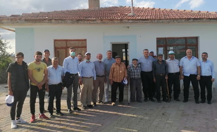 AK Parti Amasya Milletvekili Çilez, köylerde ziyaretlerde bulundu