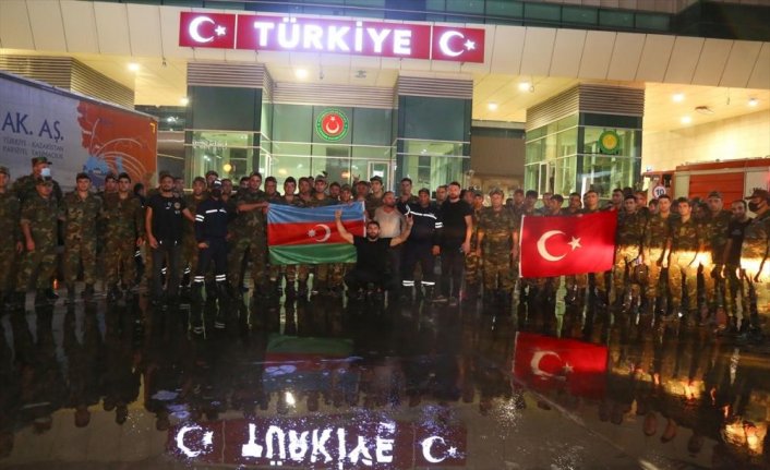 Azerbaycan'dan Türkiye'ye orman yangınlarıyla mücadelede destek