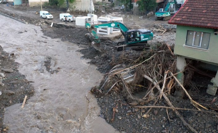 Bartın'da selden etkilenen alanlarda çalışmalar sürüyor
