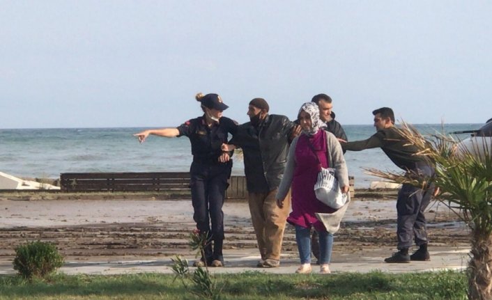 Bozkurt'ta selde mahsur kalan vatandaşlar helikopterlerle tahliye ediliyor