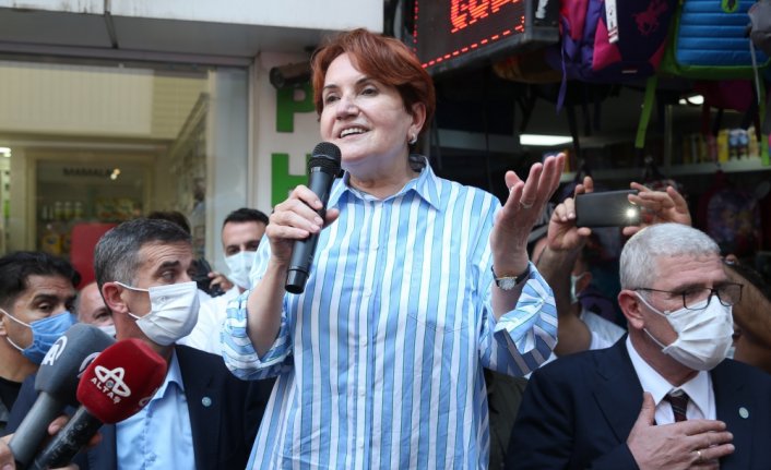 İYİ Parti Genel Başkanı Akşener, Ordu'da esnafı ziyaret etti