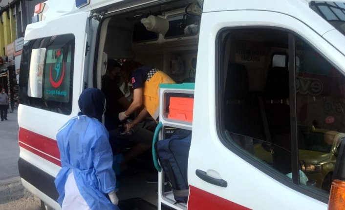 Karabük'te karantina ihlali yapan kişi, AVM girişinde yakalandı