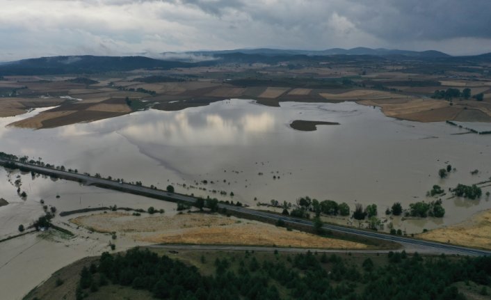 Kastamonu'da su altında kalan tarım arazileri havadan görüntülendi