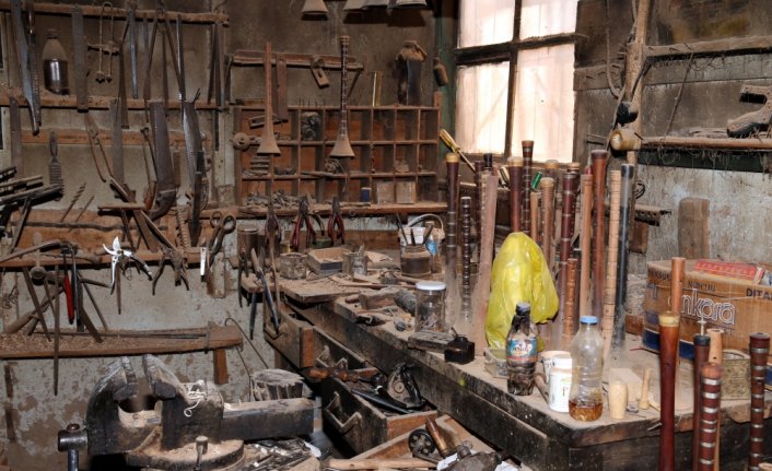 Tokatlı zurna ustası düğün sezonunda talebi karşılamaya çalışıyor