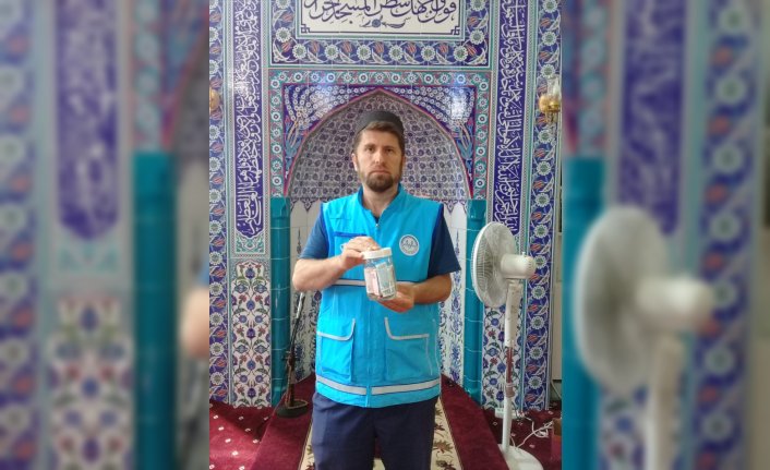 Yaz Kur'an kursu öğrencileri harçlıklarını selde kaybolan arkadaşlarının kardeşi için bağışladı