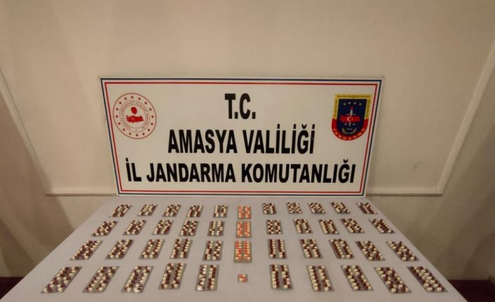 Amasya'da aracındaki çay paketlerinde uyuşturucu bulunan zanlı gözaltına alındı