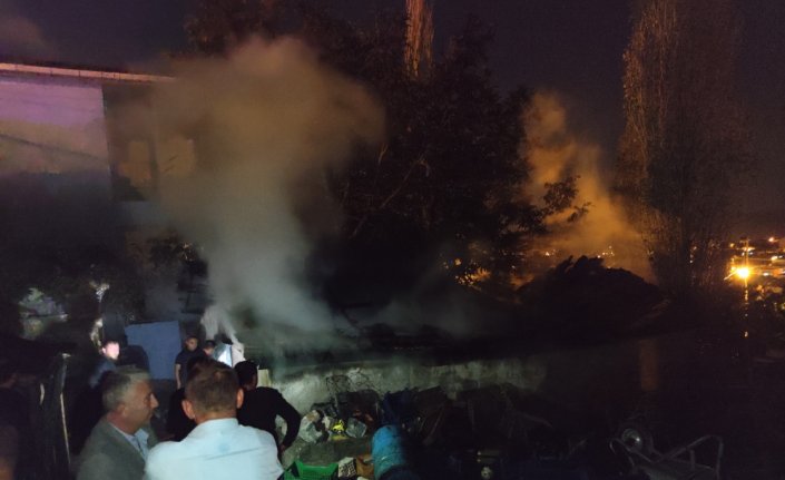 Amasya'da müştemilatta çıkan yangın evlere sıçramadan söndürüldü