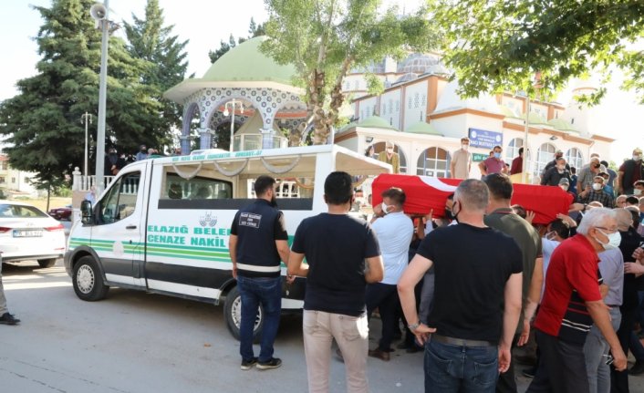 Beyin kanaması sonucu hayatını kaybeden jandarma uzman çavuş Amasya'da toprağa verildi