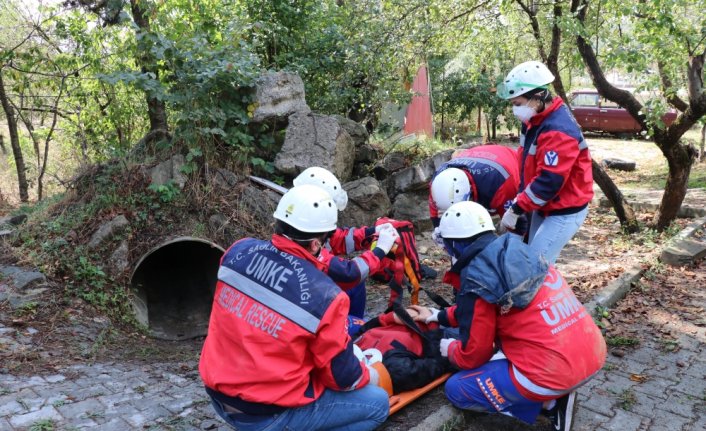 Bolu'da UMKE'nin eğitim tatbikatı gerçeğini aratmadı