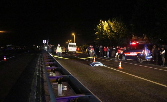 Düzce'de otomobilin çarptığı yaya yaşamını yitirdi