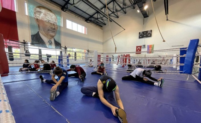 Genç Kadınlar Boks Milli Takımı Avrupa Şampiyonası'na Kastamonu'da hazırlanıyor