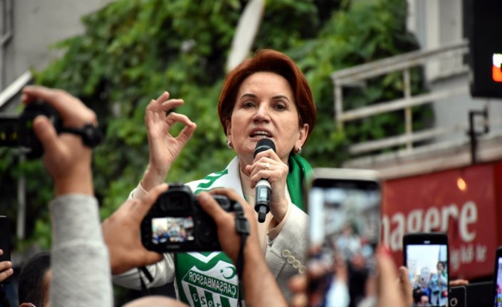 İYİ Parti Genel Başkanı Akşener Samsun'da esnafı ziyaret etti