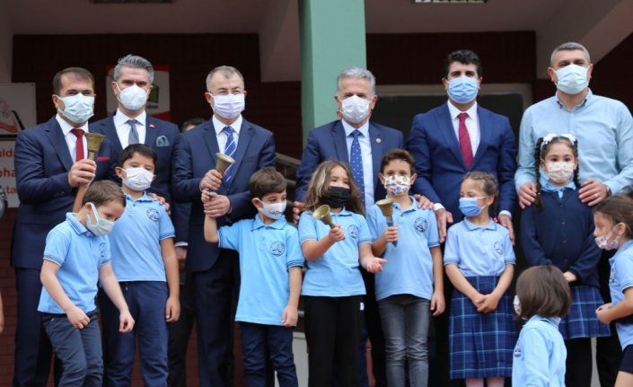 Karadeniz'de yeni eğitim öğretim yılı başladı