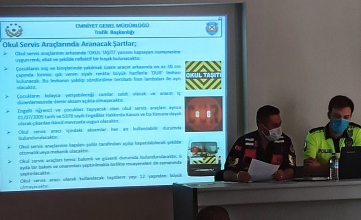 Tokat'ta servis sürücülerine seminer verildi