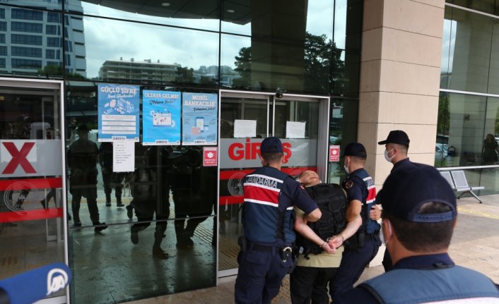 Trabzon'da babalarının tabancayla vurarak öldürdüğü 3 kız çocuğu son yolculuklarına uğurlandı