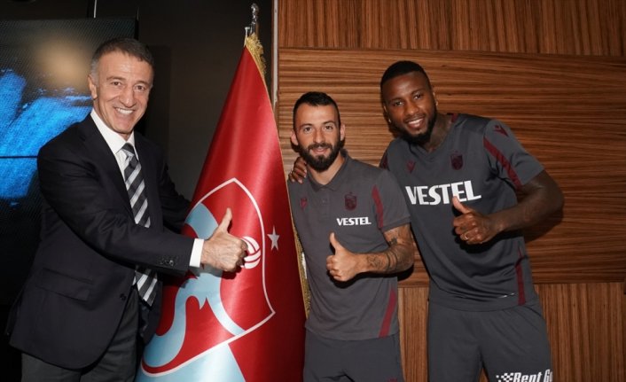 Trabzonspor'da Siopis ve Denswill için imza töreni düzenlendi