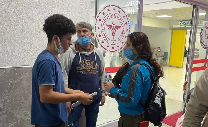 Samsun'da çıkan kavgada bıçakla yaralanan genç tedavi altına alındı