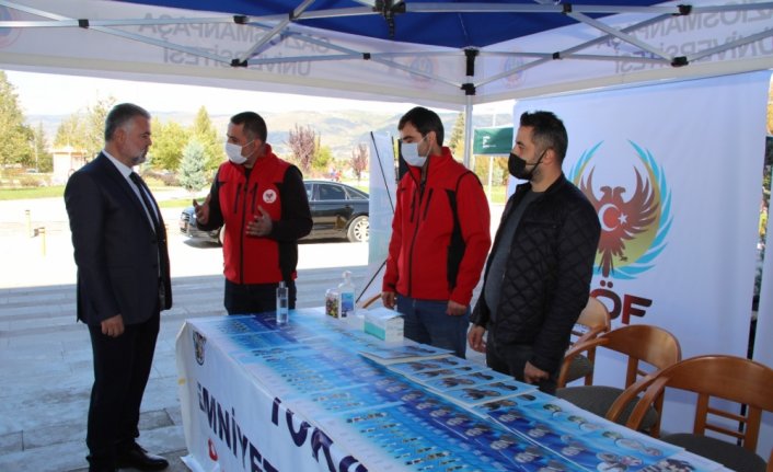 Tokat'ta polis üniversite öğrencilerini terör örgütlerine karşı uyardı