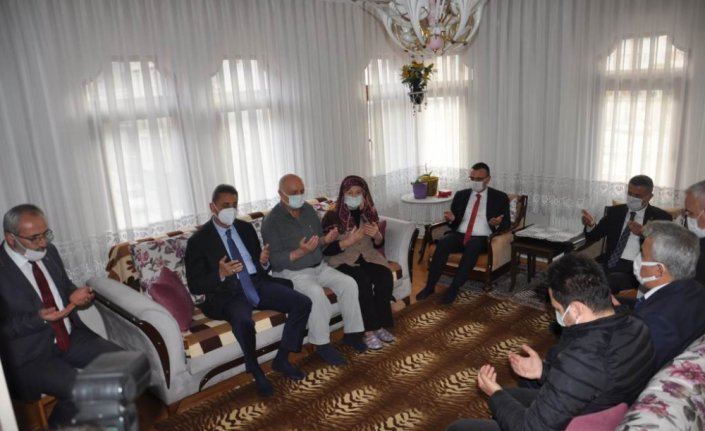 Vali Karaömeroğlu'ndan Boyabat ilçesine ziyaret